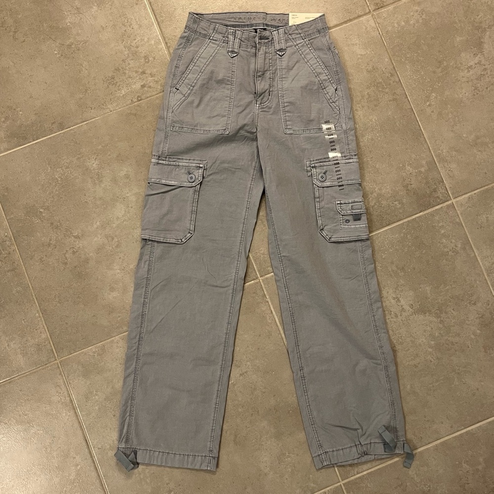 American Eagle Baggy Stretch Jogger. Size 000 short. NWT.